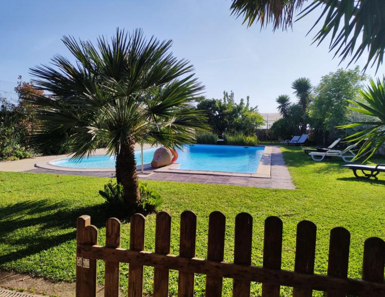Villa 10 pers. piscine chauffée à 5 min des plages