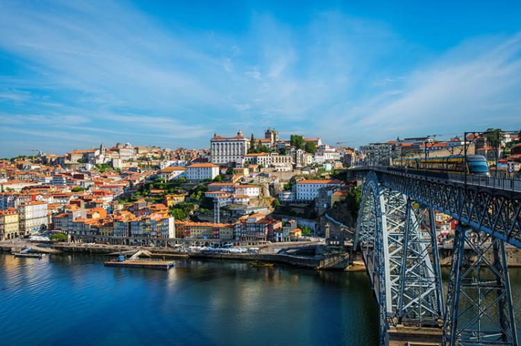 What are the most beautiful museums in Porto?